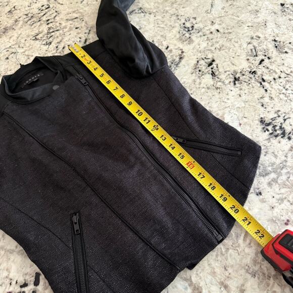 Theory Black Scheli Cross Hatch Silk Goat Leather Moto Jacket Size 8 B0602101 - Picture 12 of 16